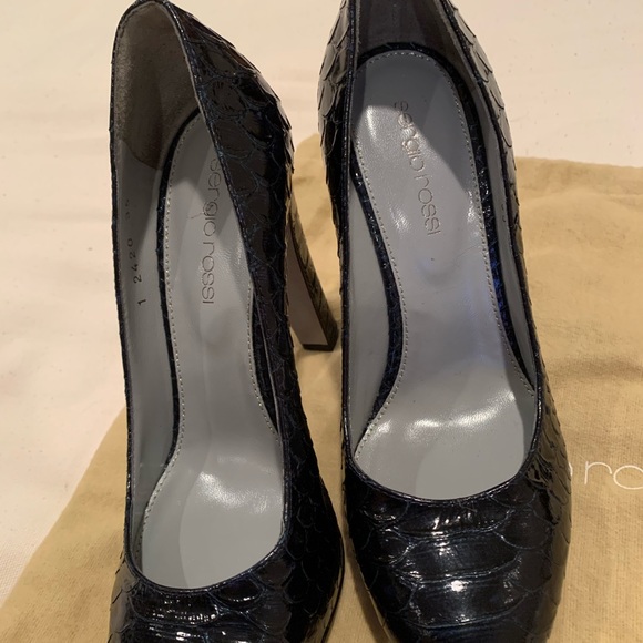 Shoes, heels - NWOT Sergio Rossi dark navy heels, hidden platform - Picture 8 of 15